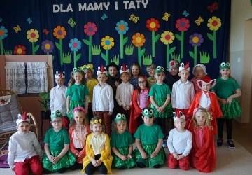 CZERWONY KAPTUREK DLA MAMY I TATY